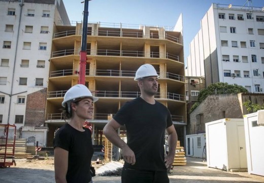Déficit habitacional en España: una cooperativa avanza con el edificio de madera más alto del país y propone un novedoso sistema de adjudicación de viviendas