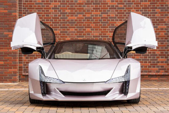 Japón crea un súper auto sustentable fabricado con fibras de nanocelulosa provenientes de la madera